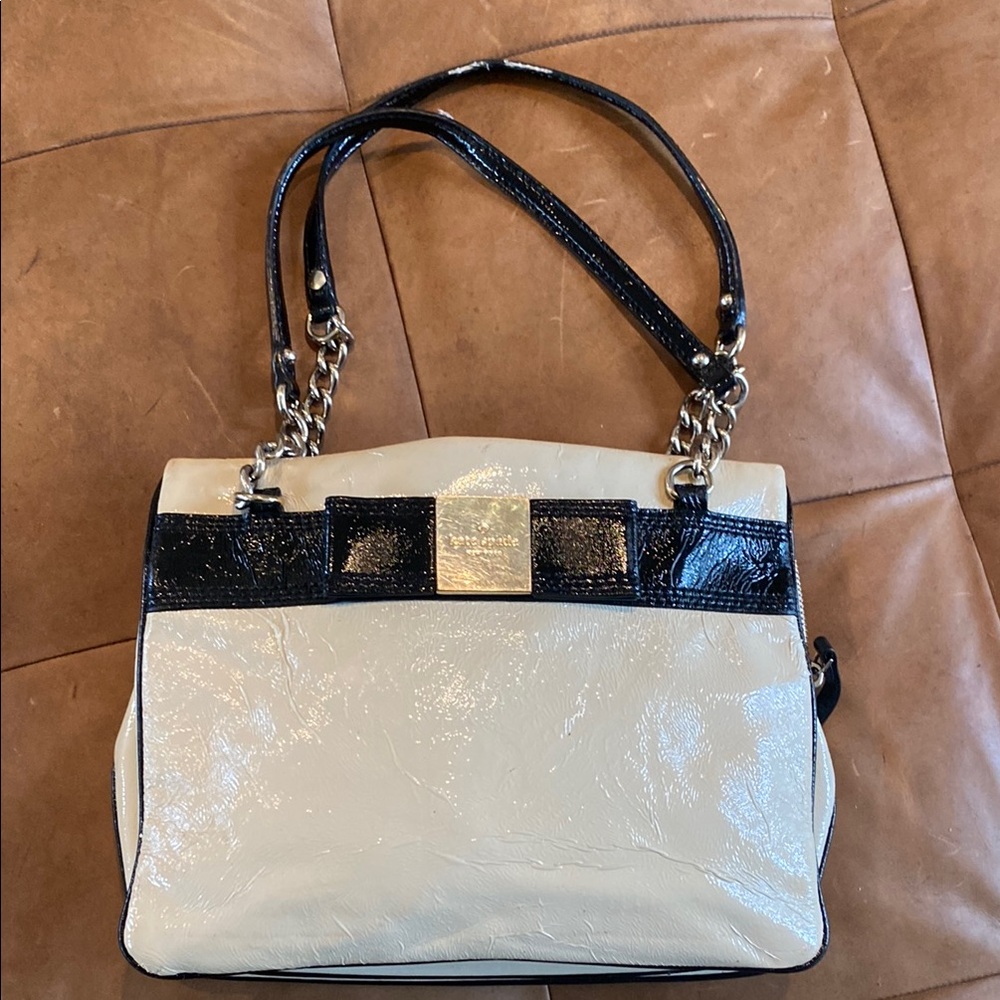 Elegant Vintage Cream and Black Patent Leather Kate Spade Handbag